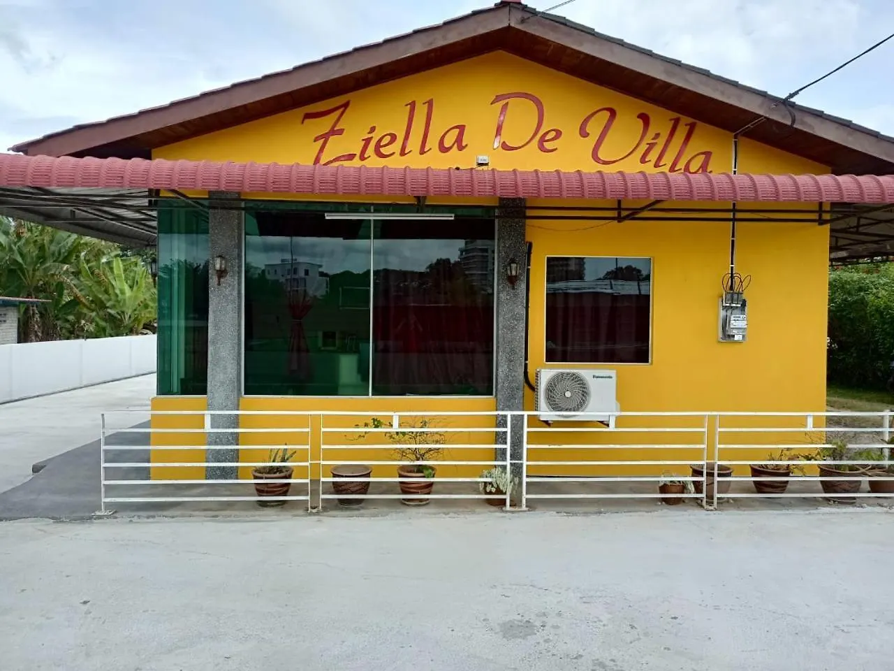 Ziella De Villa Pantai Cenang